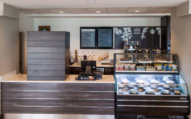 Island House Hotel Orange Beach - a DoubleTree by Hilton