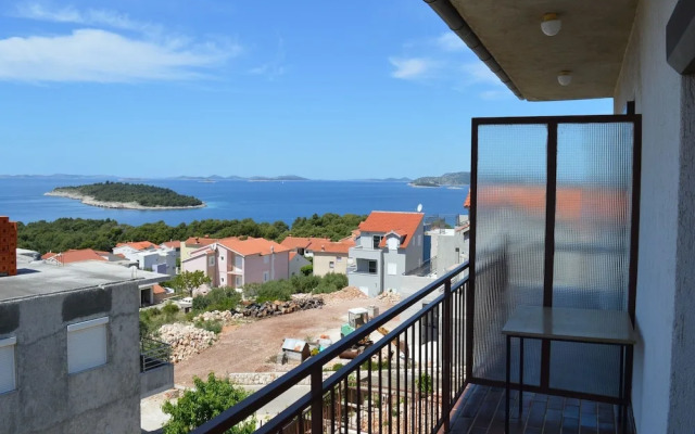 Apartments Mate Dalmatinka / A3 One Bedroom