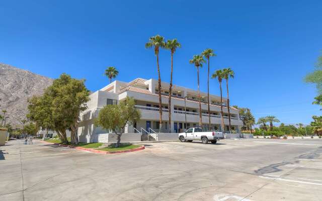 Motel 6 Palm Springs, CA - Downtown