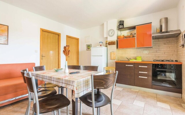 Beautiful Home in Crna Punta With Wifi and 3 Bedrooms