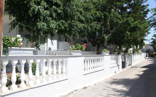 Skalidis Apartments
