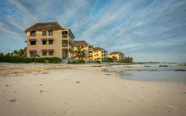 Hotel Caleta Tankah