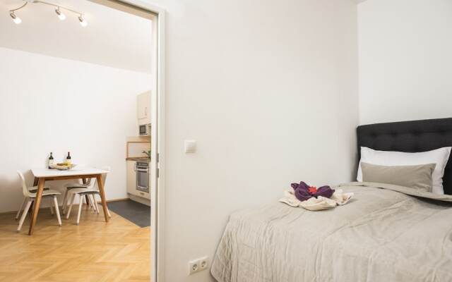 Garden Lounge Satzberg by Welcome2Vienna