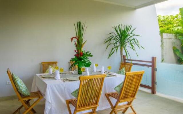 Golden Palm Villa