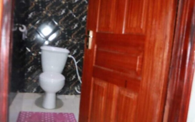 Lux Suites Mara Holiday Homes