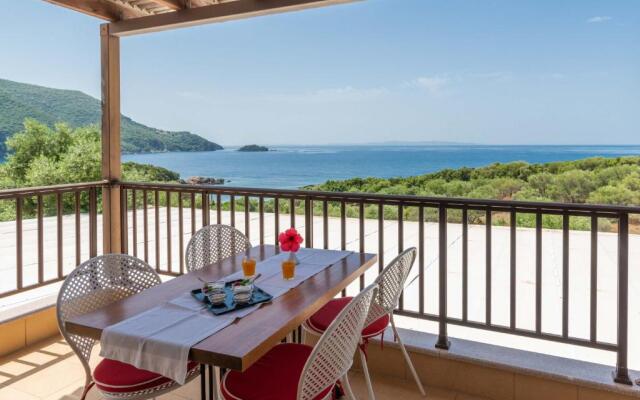 3 Aktes Resort