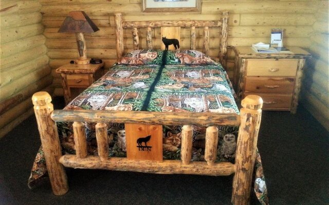 Wolf Den Log Cabin Motel and RV Park
