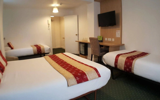 Star Hotel
