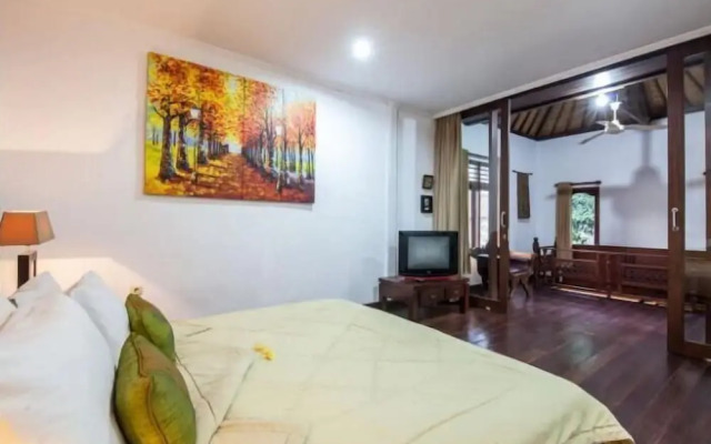 SMV - garden - 5-BR · 5BR Garden Villa Walk to Beach and Shops Legian