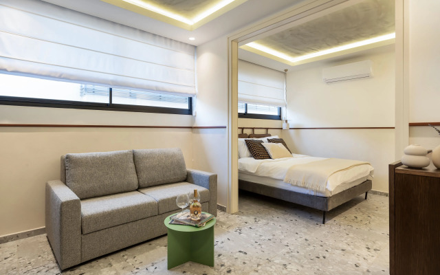Mulan TLV Hotel
