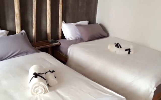 Jing Pu Plant Theme Hostel