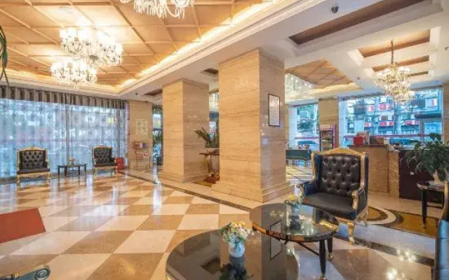 Carnival Hotel (Baise Tianyang)