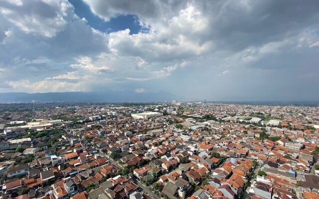 Luxury Spacious 3Br Apartment At Newton Residence Bandung