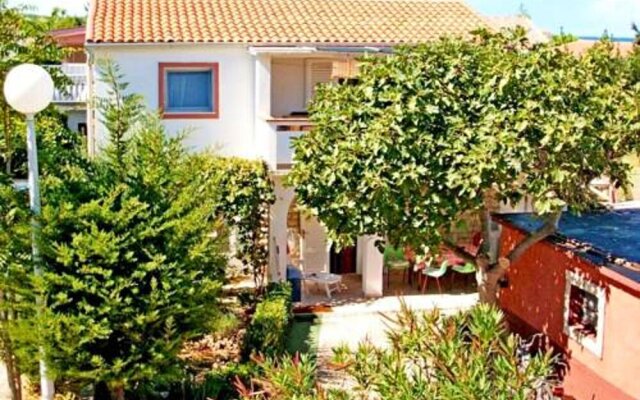 Apartment With 2 Bedrooms in Vir, With Enclosed Garden and Wifi - 250