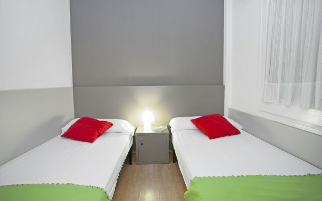 Sant Jordi Hostels Sagrada Familia