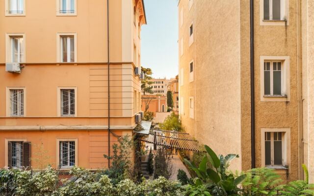Vatican Beautiful 2Br Apartment With Terrace