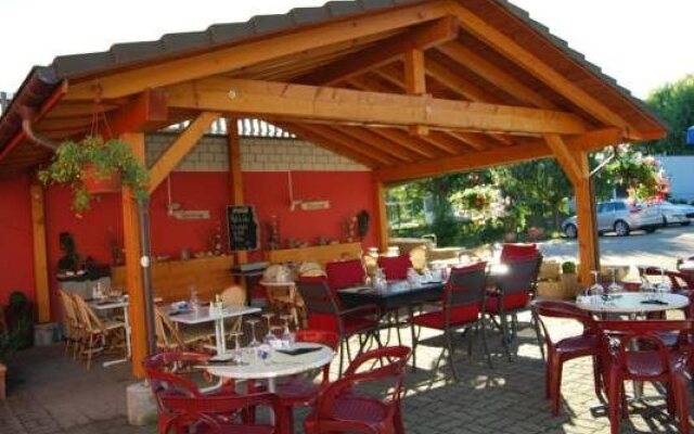 Hotel-Rotisserie La Tour Rouge