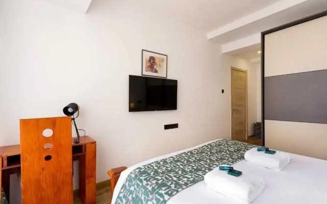 Stay.Plus Urban Oasis Apartment