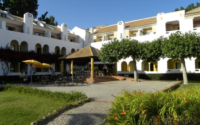 Cabanas Gold By Beach Rentals