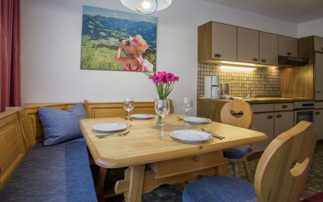 Cozy Apartment with Garden in Tyrol