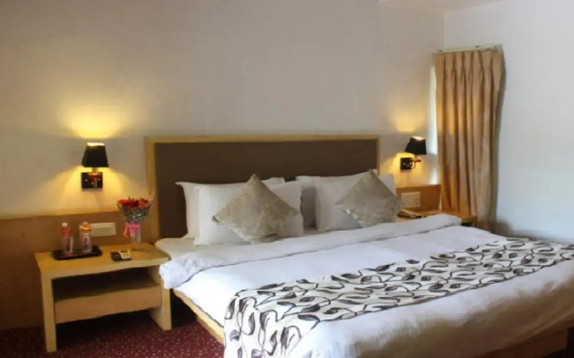 Top3 Lords Resort Bhavnagar
