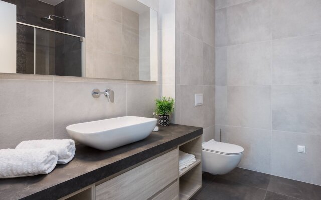 Luxury Villa Romeo with Heated Pool