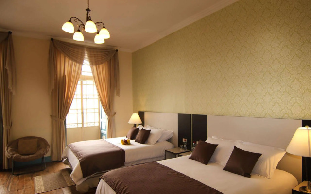 Del Parque Hotel & Suites