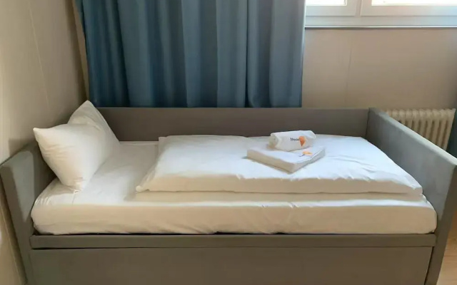 Mooncity Hotel & Boardinghouse