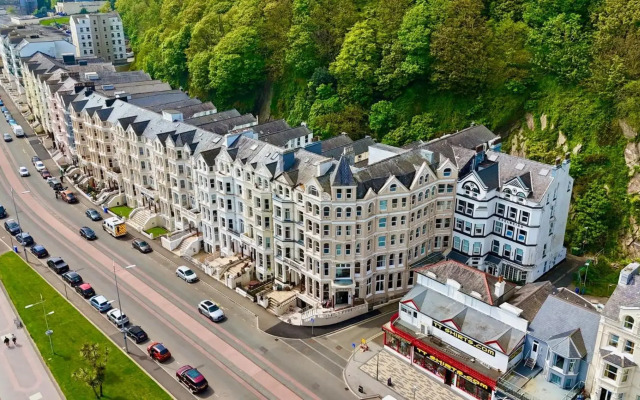Hydro Hotel