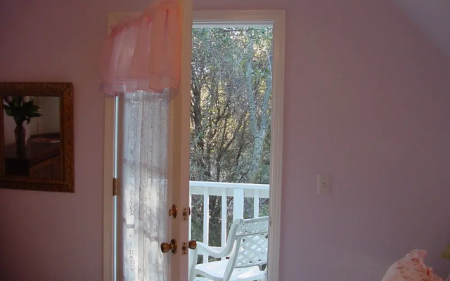 Apple Blossom Inn