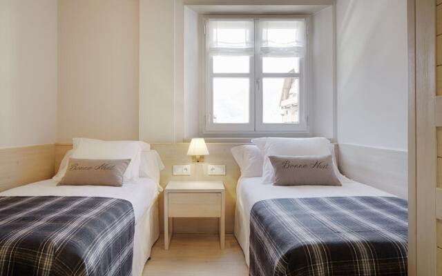 Val de Ruda Luxe 45 by FeelFree Rentals