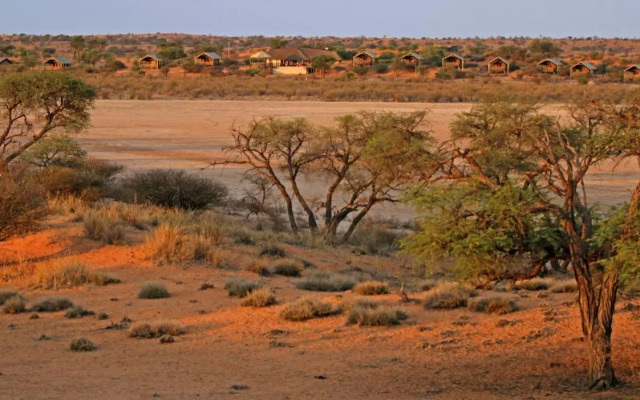 Intu Africa-Camelthorn Kalahari Lodge