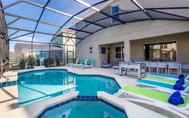 St004v: 10 Bed, Frozen, Spongebob