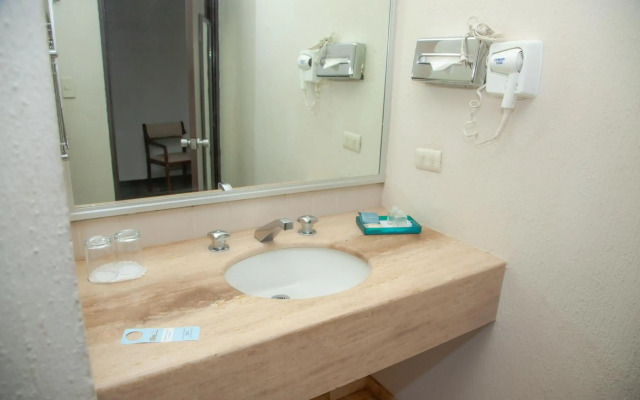 Hotel San Marcos Express