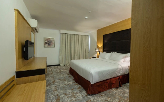 Mira Business Hotel