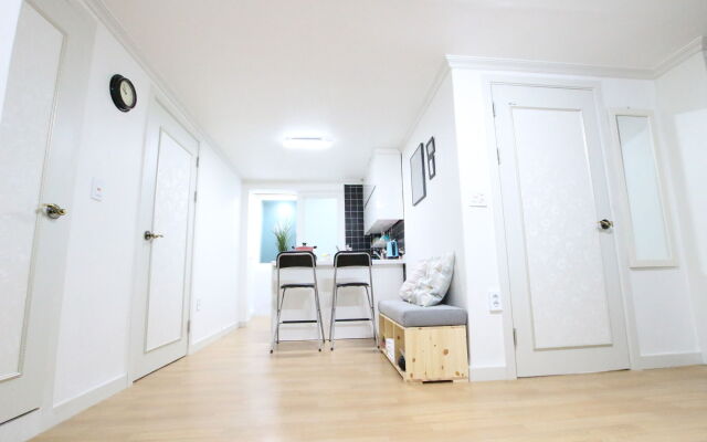 House in Hongdae 3