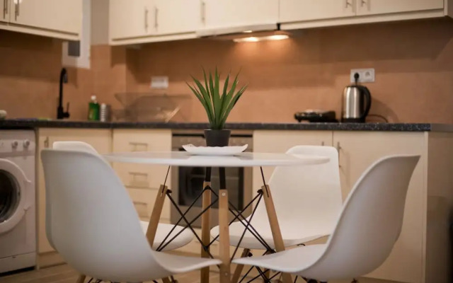 Jasmine in Athens With 1 Bedrooms and 1 Bathrooms