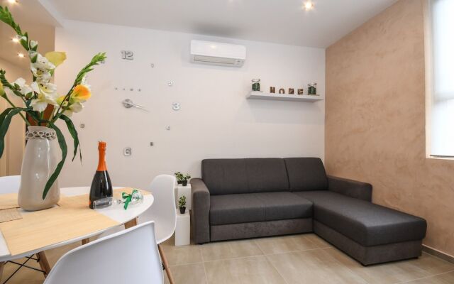 DesenzanoLoft GOLDEN SUITE*
