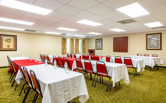 Quality Inn Burkeville Hwy 360 & 460