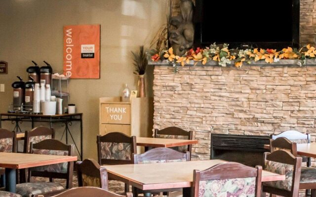 Comfort Suites Lake George