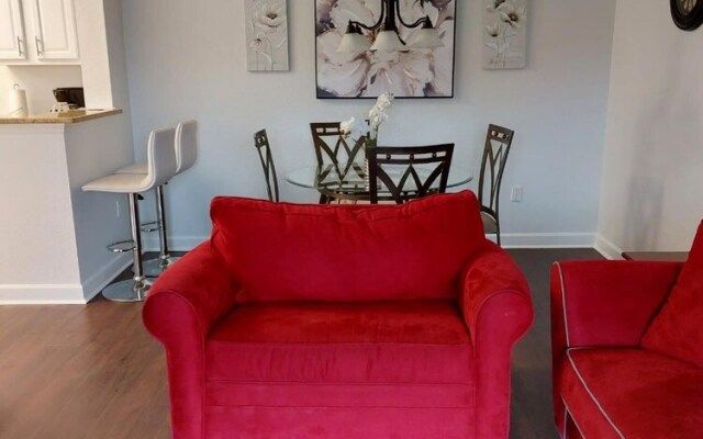 Cozy Condo Near Disney Parks