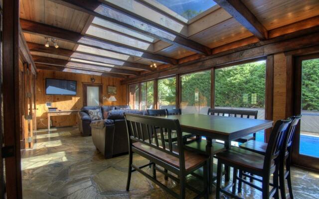 Bullhead Mountain Lodge - 8 Br Home