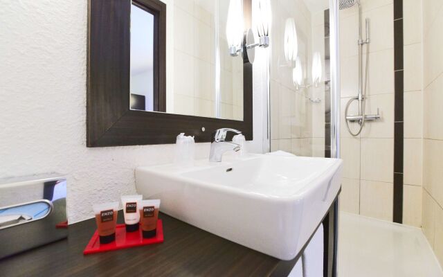Kyriad Design Enzo Reims Tinqueux