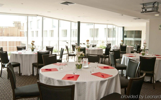Pullman Lima San Isidro