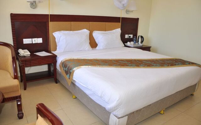 Luwa Evergreen Hotel