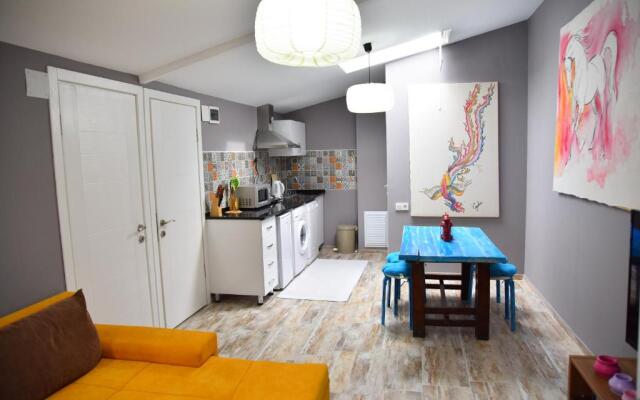 Vavilla Apartment