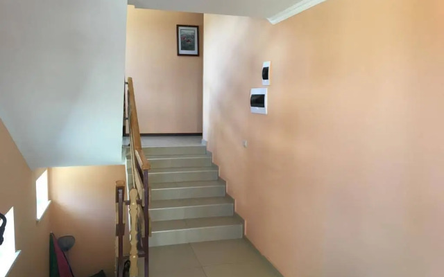 Viktoriya Guest House