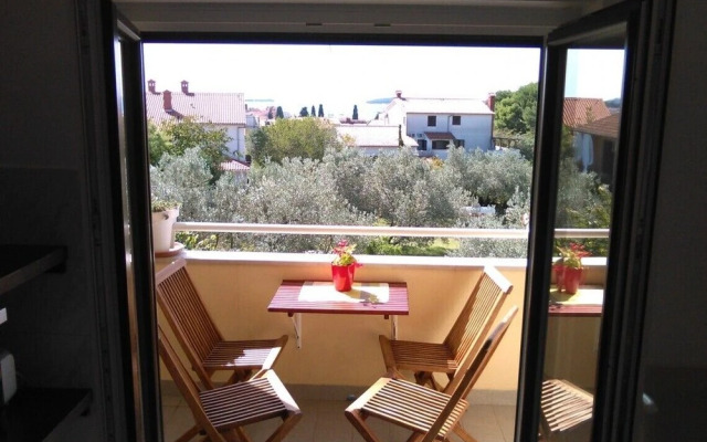 Two-bedroom Adria apartment with sea view