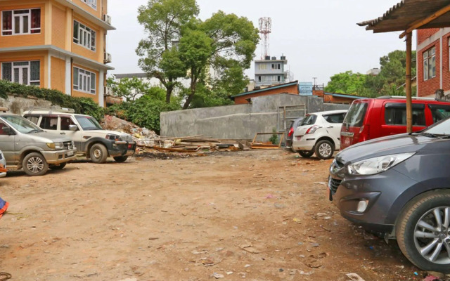 OYO 374 Hotel Holiday Taj (p) Ltd