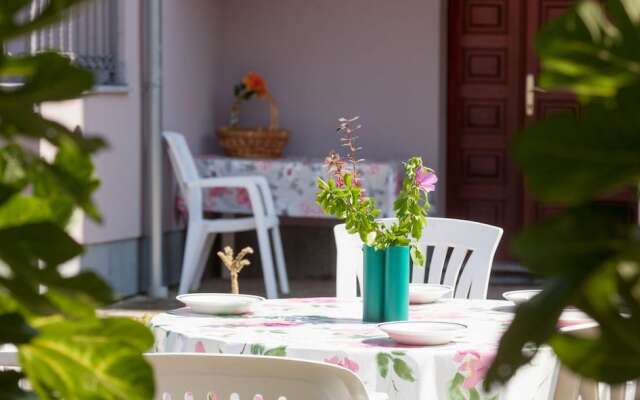 Spring Apartment